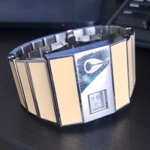 Nixon “The Rotolog” Watch